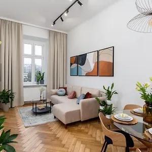 https://apt-cracow-best-location-no6-by-cozyplace.krakowhotelspoland.com
